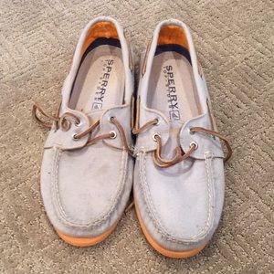 Sperry Top-Sider boat shoe’s